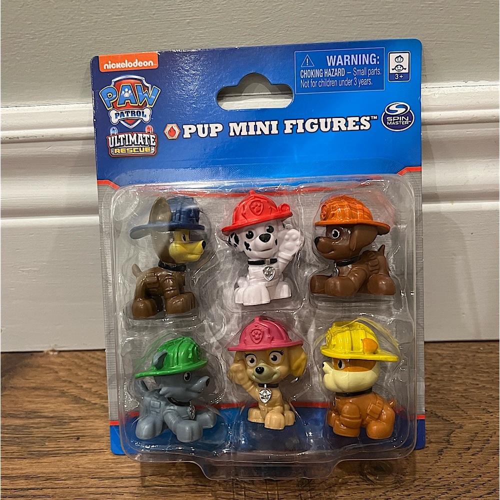 Paw Patrol Ultimate Rescue pup mini figures - Picture 1 of 3